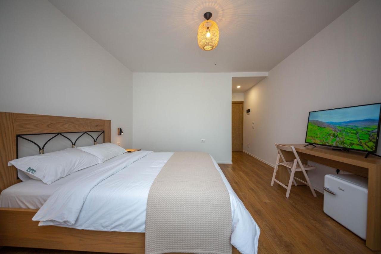 Hotel Gle-Alb Agrotourism Tepelene Esterno foto