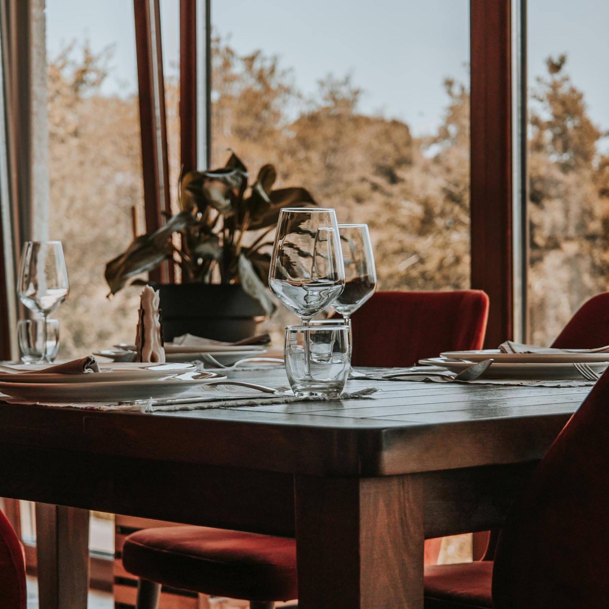 Hotel Gle-Alb Agrotourism Tepelene Esterno foto