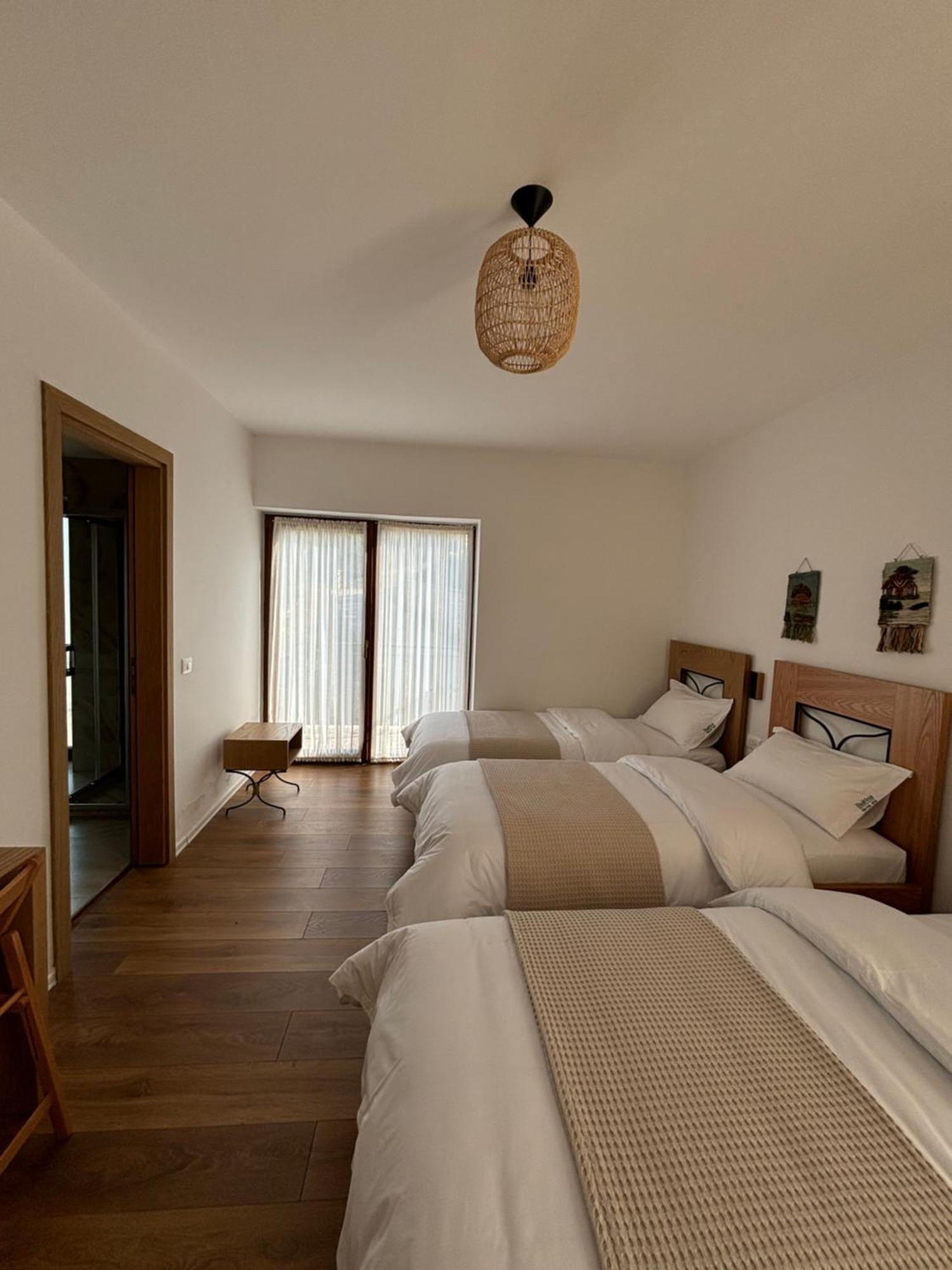 Hotel Gle-Alb Agrotourism Tepelene Esterno foto