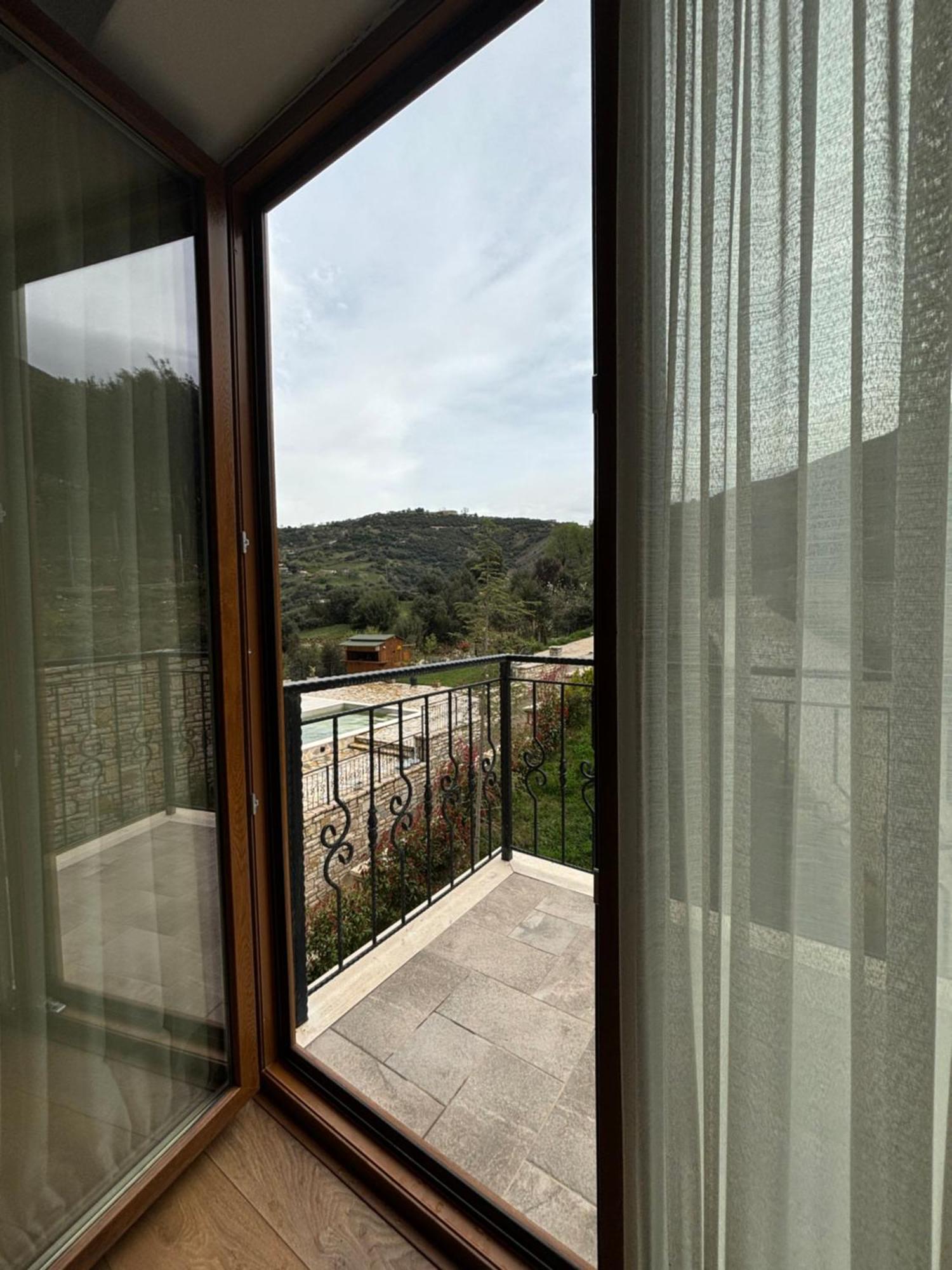 Hotel Gle-Alb Agrotourism Tepelene Esterno foto